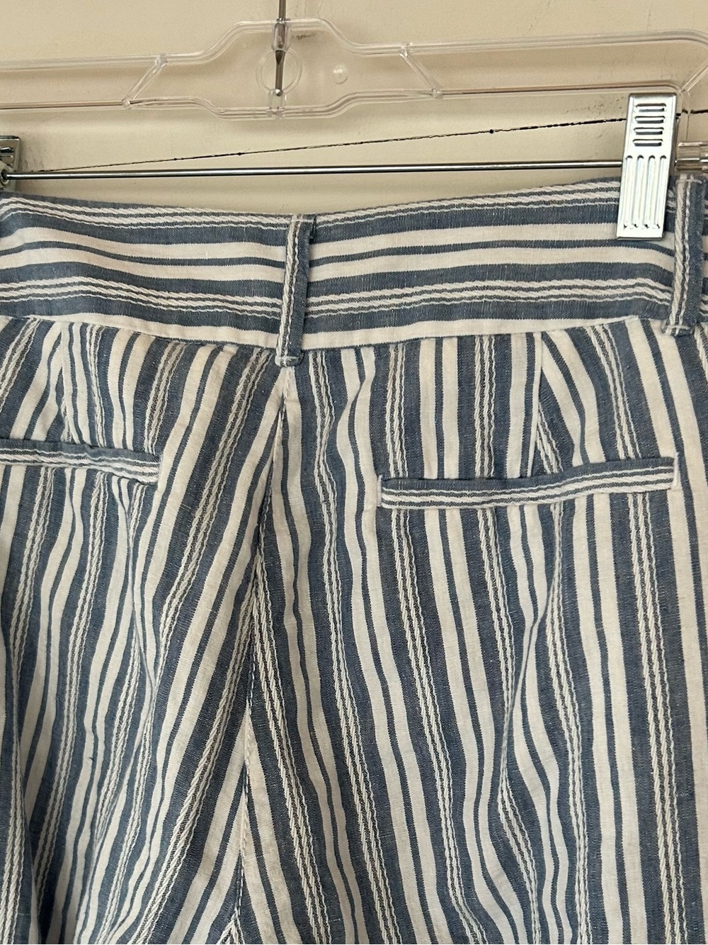 Loft striped Blue and White Women’s Casual Pants With or without Cuff - Picture 3 of 5